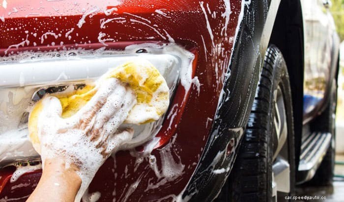 How to Hand Wash Your Car and Guarantee Cleaning Satisfaction