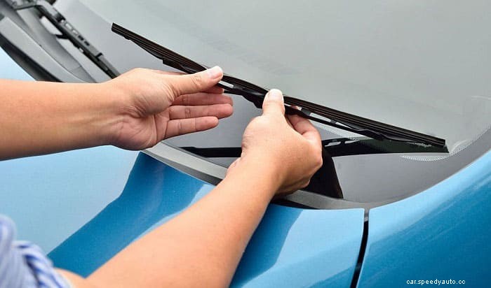How to Clean Car Windshield Outside in 7 Surprisingly Easy Steps
