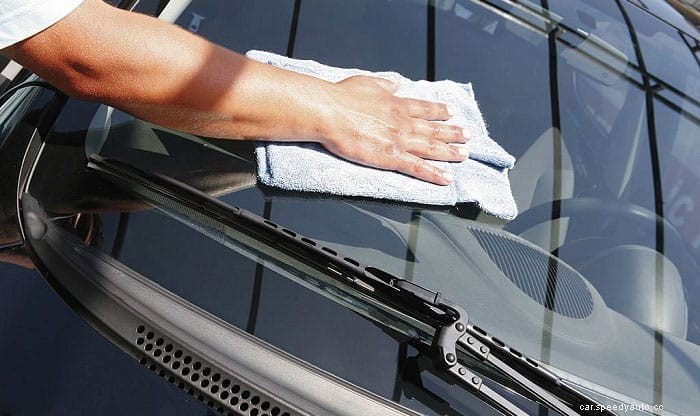 How to Clean Car Windshield Outside in 7 Surprisingly Easy Steps