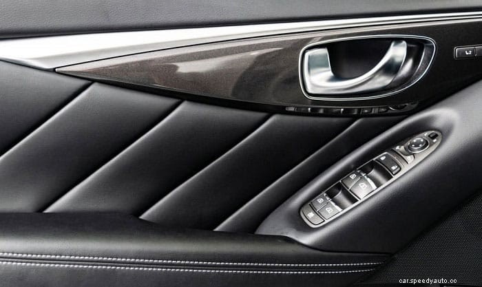 How to Permanently Restore Black Plastic Trim on Cars