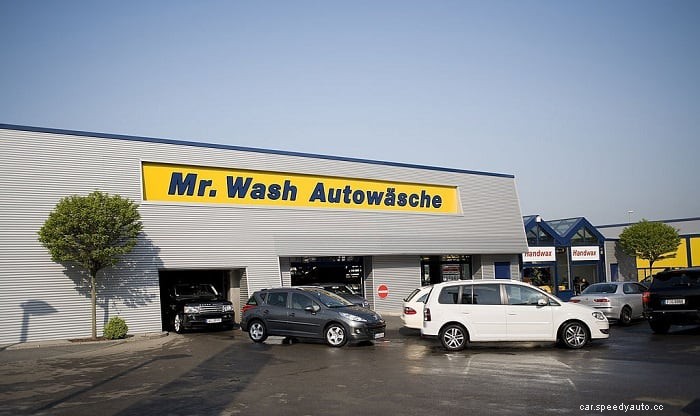 Which Type of Queuing Model Would Be Best for Analyzing an Automated Car Wash?