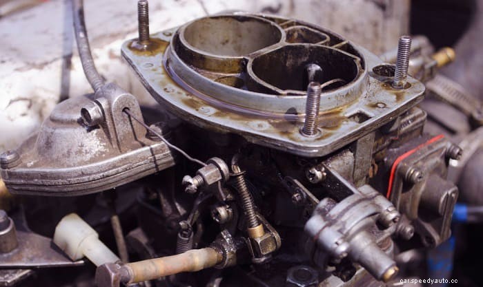 How to Clean a Carburetor Without Removing It (8 Steps)