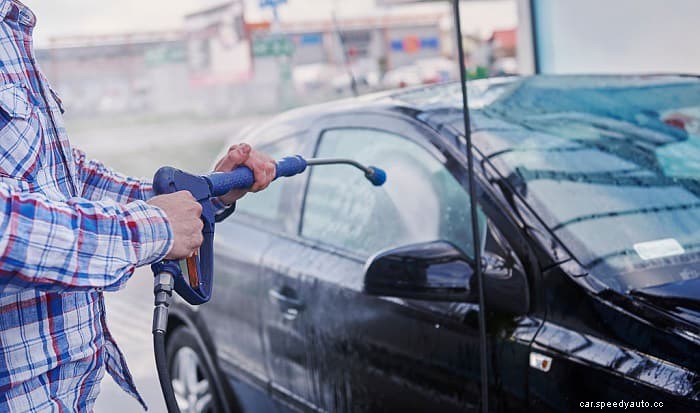 How to Clean Your Car With a Pressure Washer? (7 Steps)