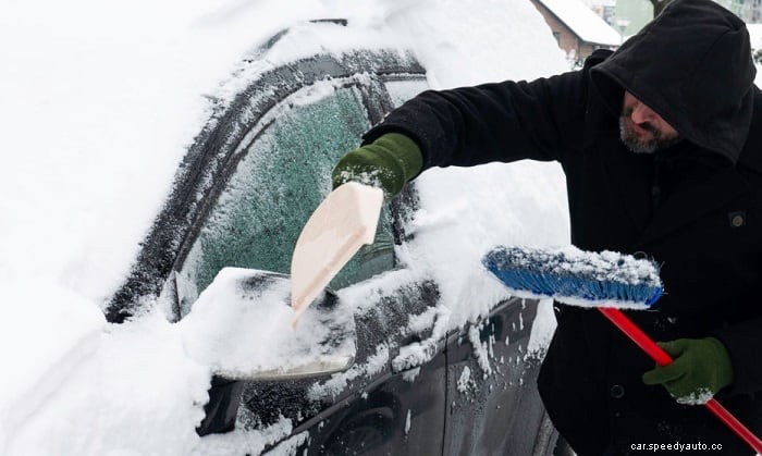How to Clean Snow Off Your Car? – 9 Easy Tips Everyone Can Do