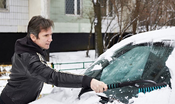 How to Clean Snow Off Your Car? – 9 Easy Tips Everyone Can Do