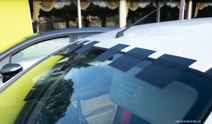 How Long to Leave Tape on After Windshield Replacement?