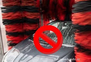 How Long to Leave Tape on After Windshield Replacement?