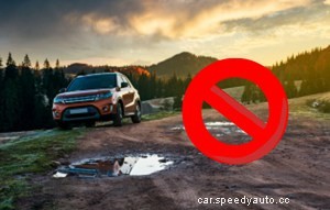 How Long to Leave Tape on After Windshield Replacement?