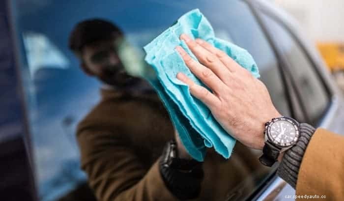 Cleaning Car Tips: How to Clean Car Windows without Streaks in 6 Easy Steps?
