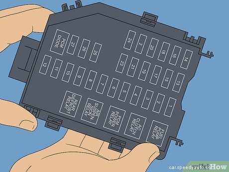 How to Fix a Cigarette Lighter in a Car