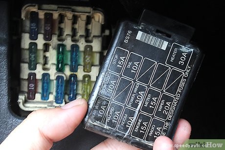 How to Replace an Automotive Fuse
