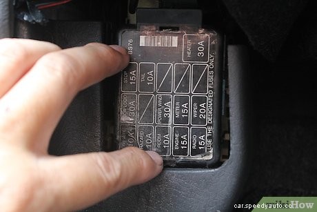 How to Replace an Automotive Fuse