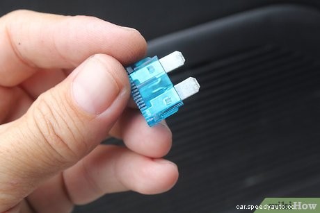 How to Replace an Automotive Fuse