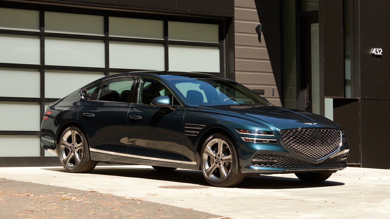 Best Cars for Tall People Looking for a Comfortable Ride