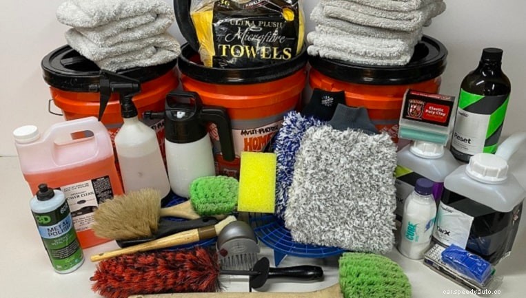 Best Car Cleaning Kits: Products and Equipment