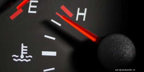 Symptoms of Engine Damage from Overheating