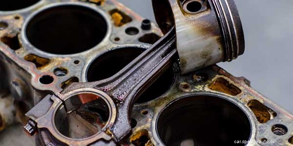 Symptoms of Engine Damage from Overheating