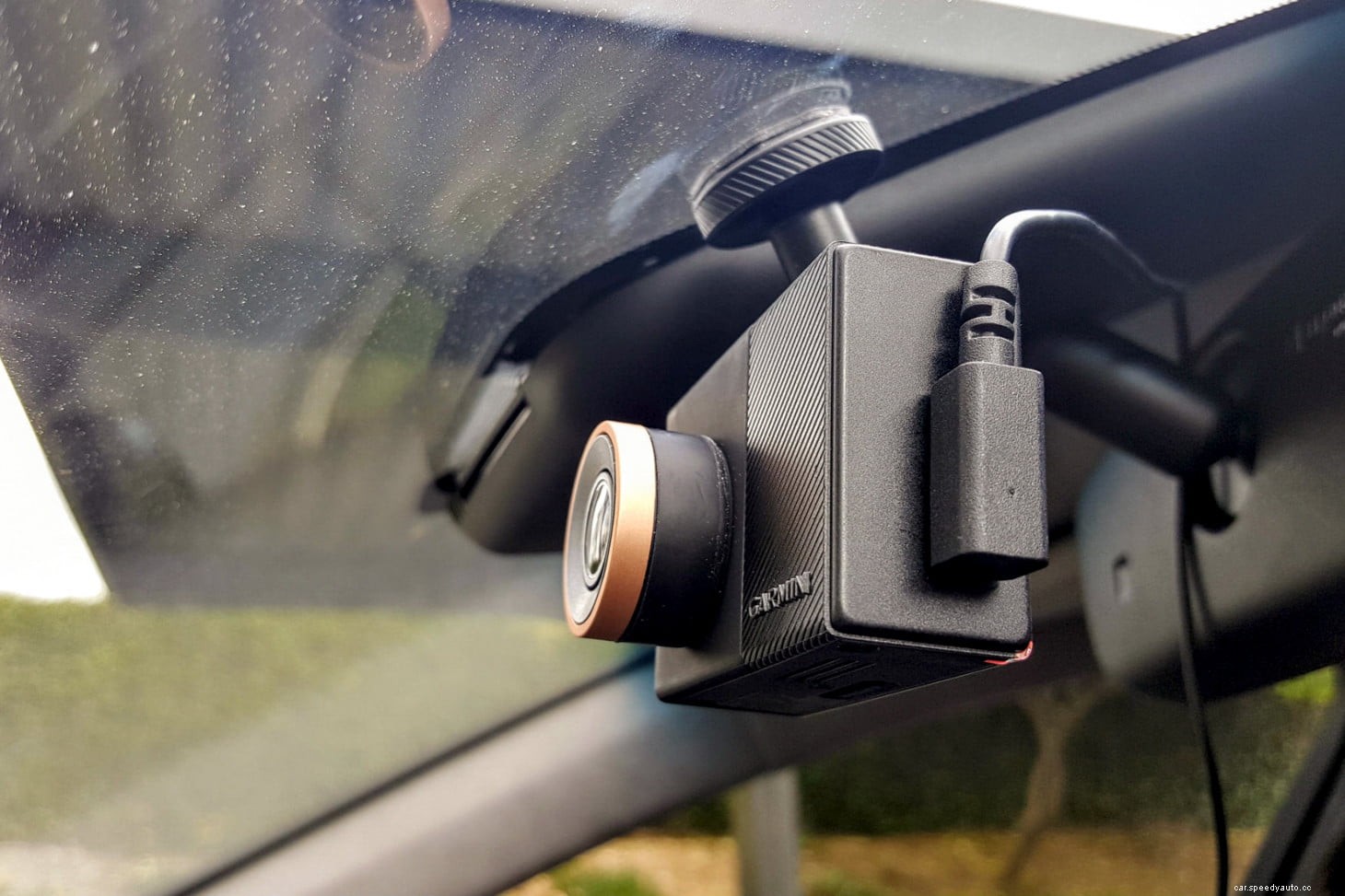 14 Essential Car Accessories for New Car