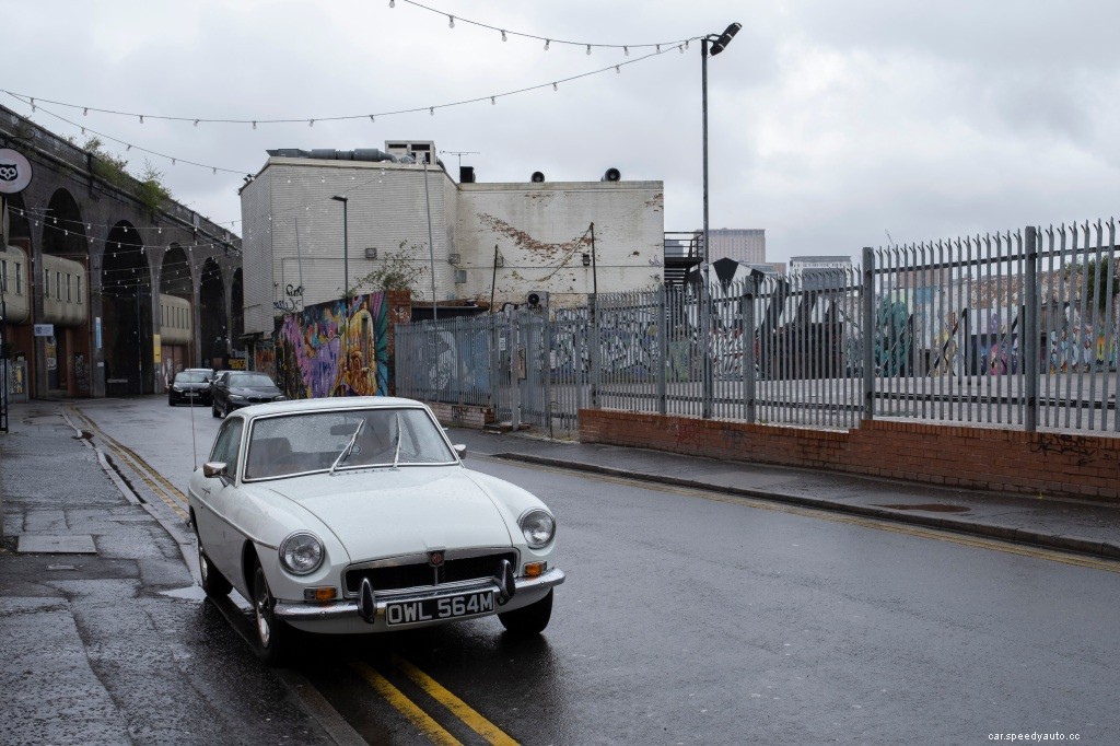 These Cheap Classic Cars Make Easy Starter Projects