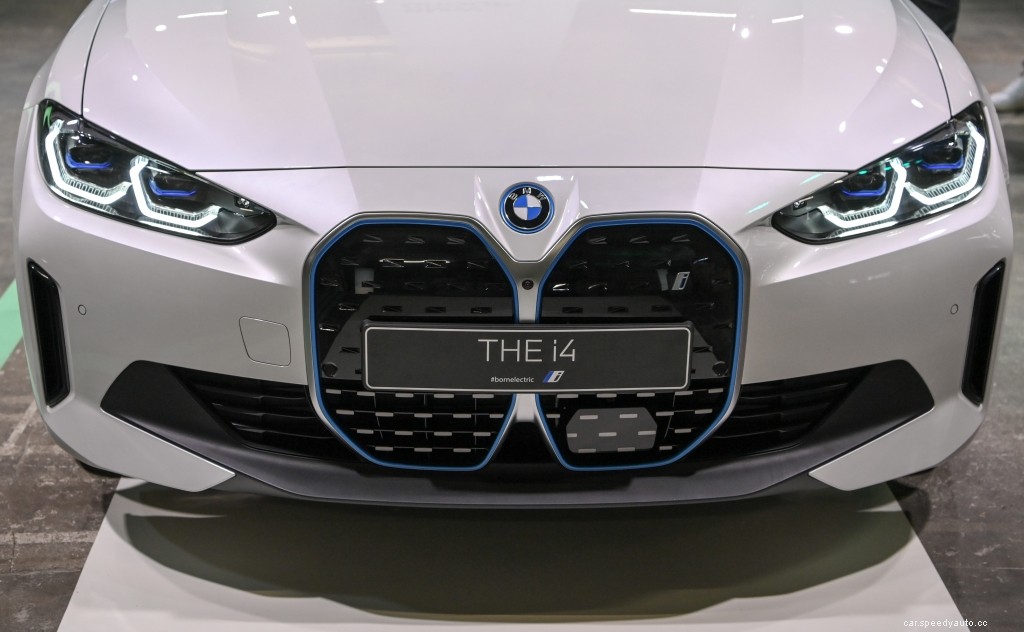 BMW Seeks Electric Range Anxiety Solution With New Battery Tech Venture