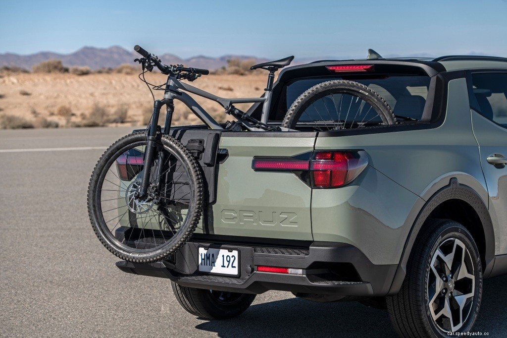 The 2022 Hyundai Santa Cruz Falls to Dealer Markups