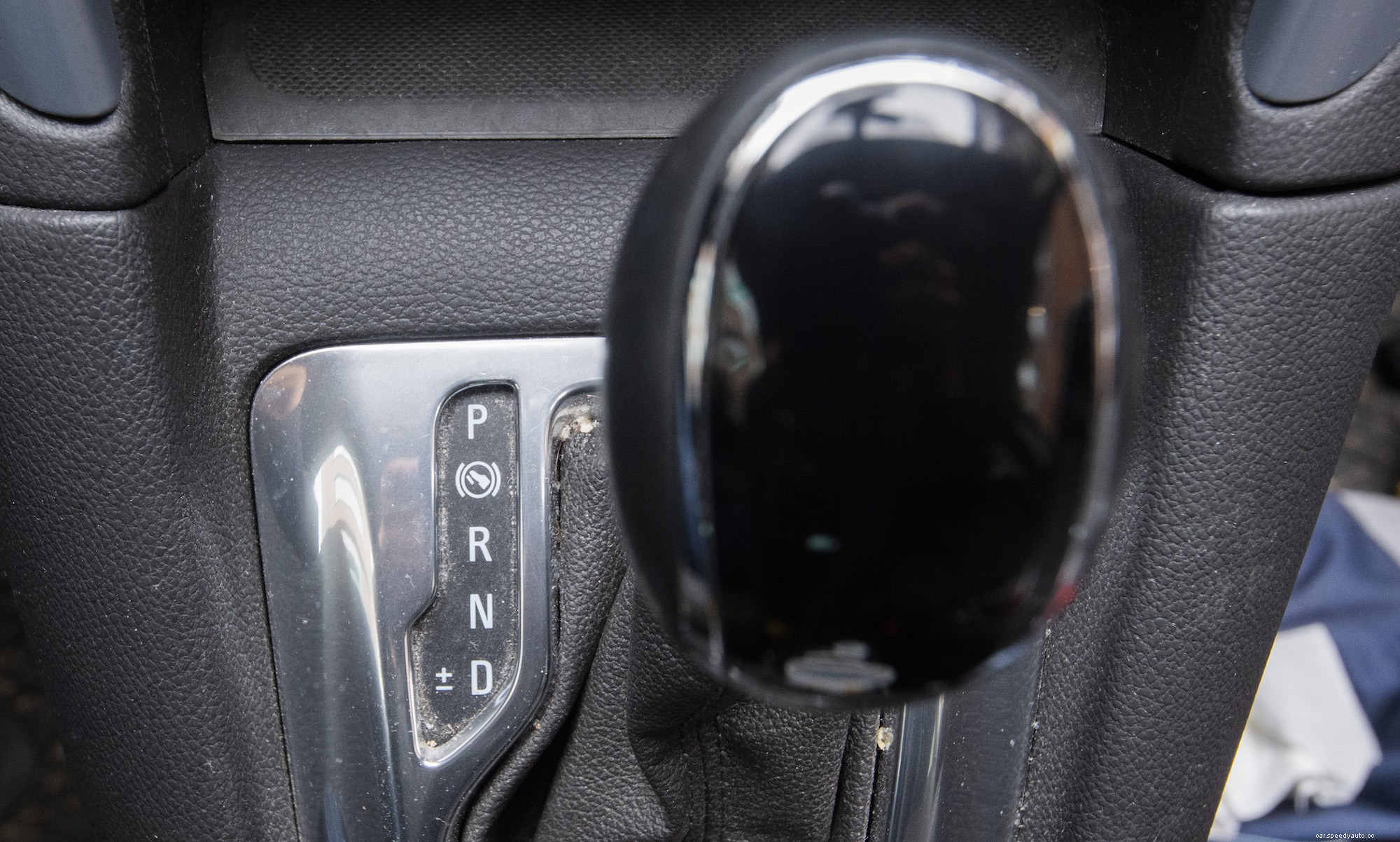 Why Do Americans Prefer Automatic Transmission Over Manual Ones?