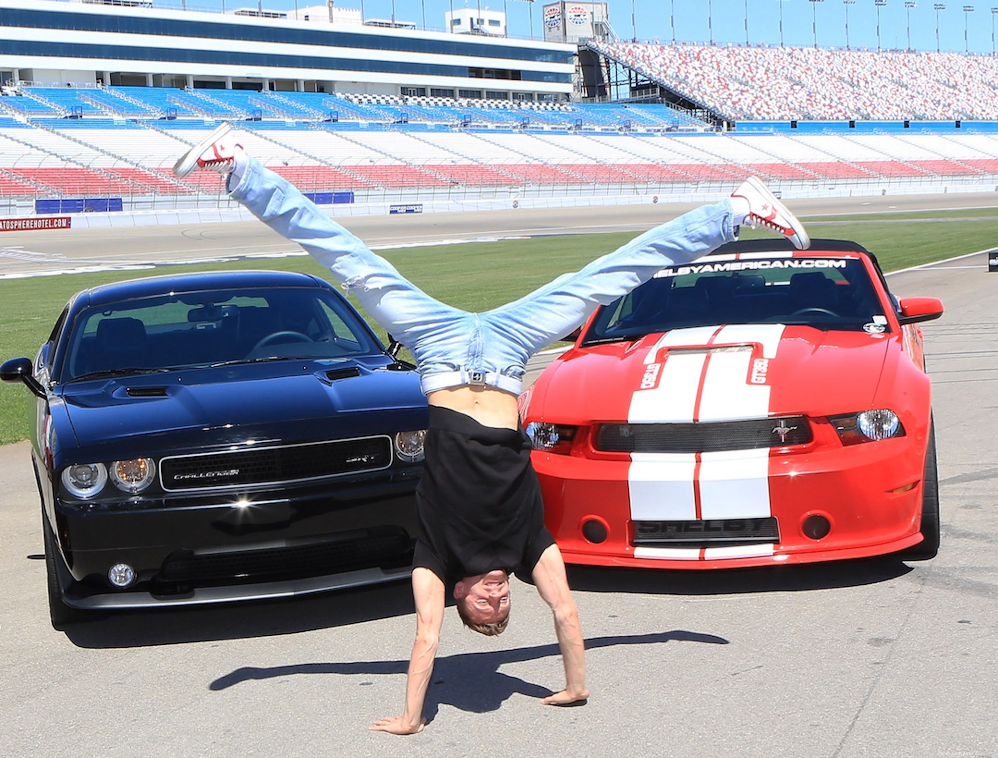 Ford Mustang vs. Dodge Challenger: A Muscle Car Battle for the Ages
