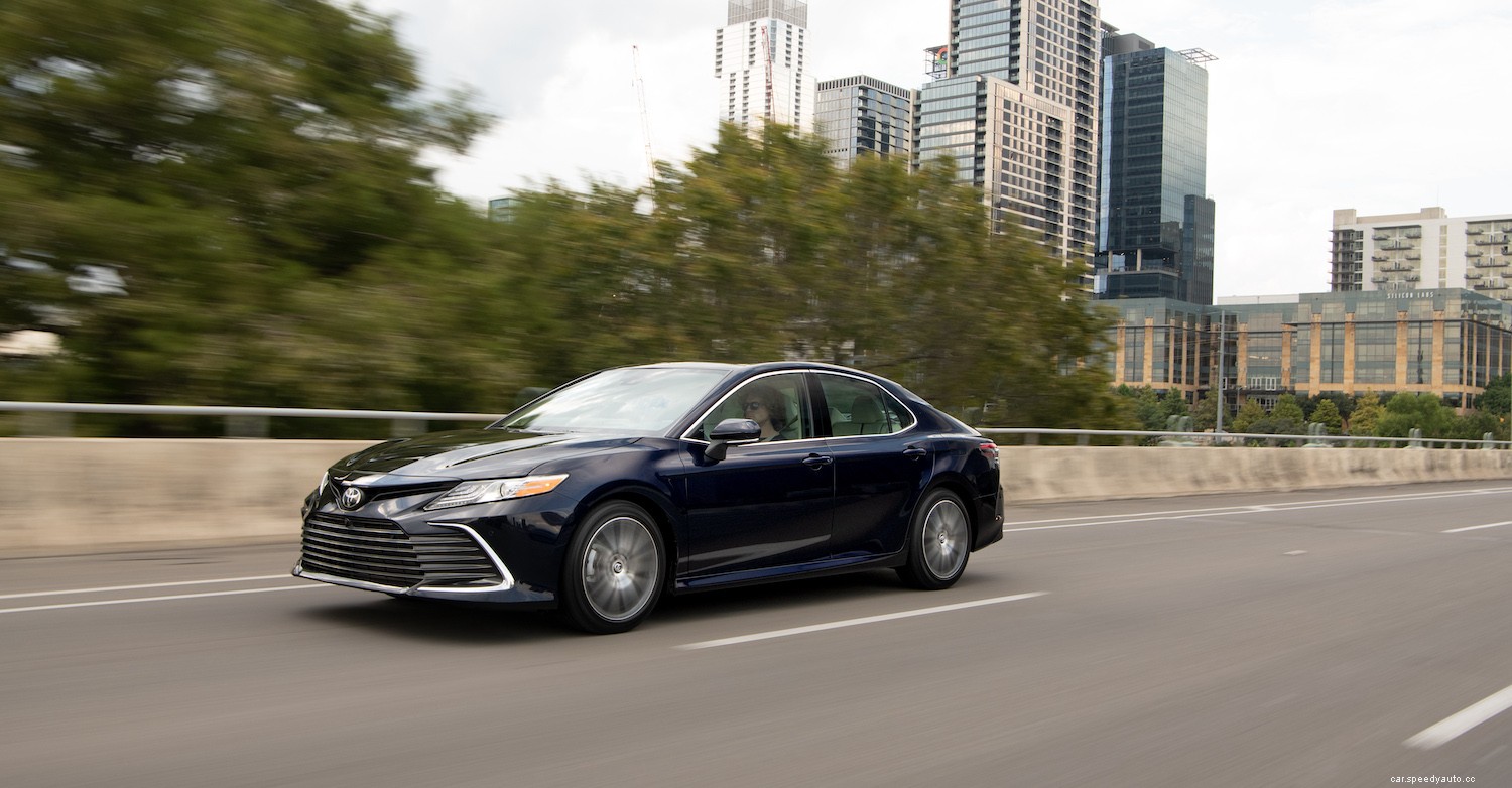 The 7 Best Commuter Cars and SUVs Deliver in These Categories