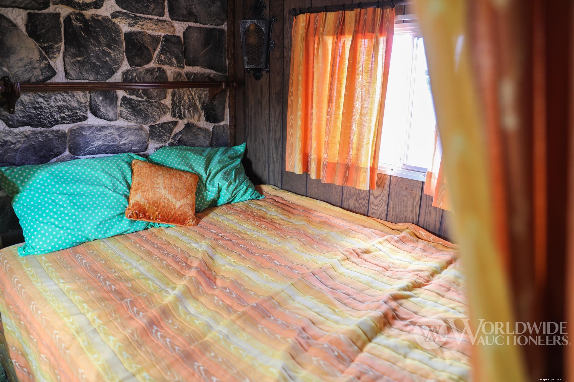 Motorhome Mania: Nothing Tops the 1974 Camelot Cruiser