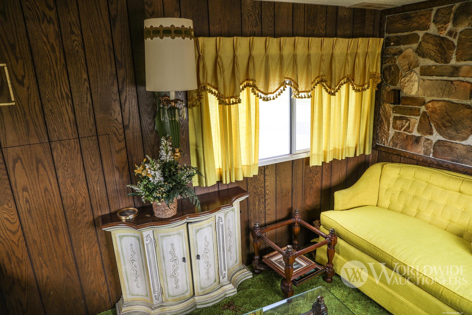 Motorhome Mania: Nothing Tops the 1974 Camelot Cruiser