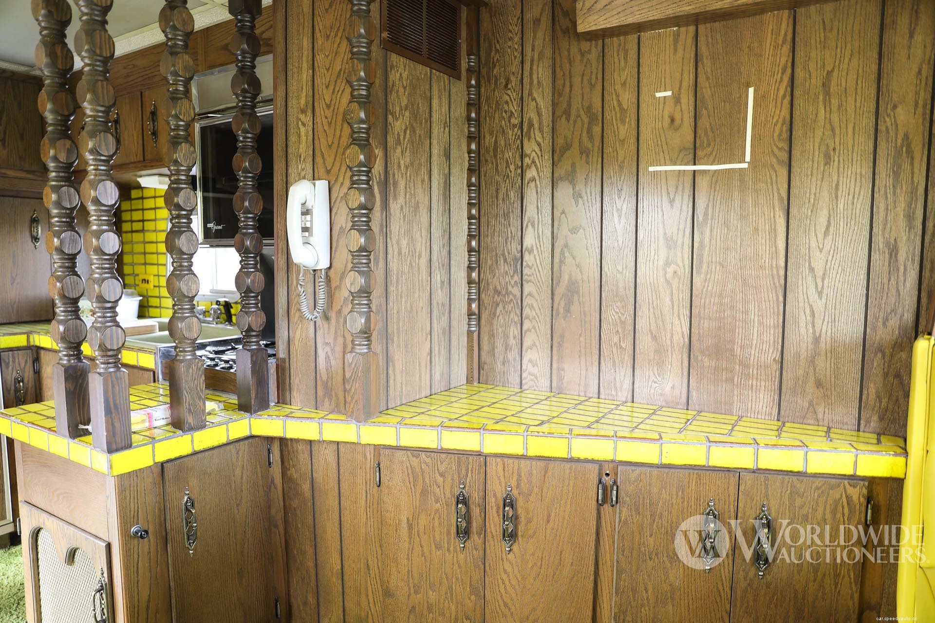 Motorhome Mania: Nothing Tops the 1974 Camelot Cruiser