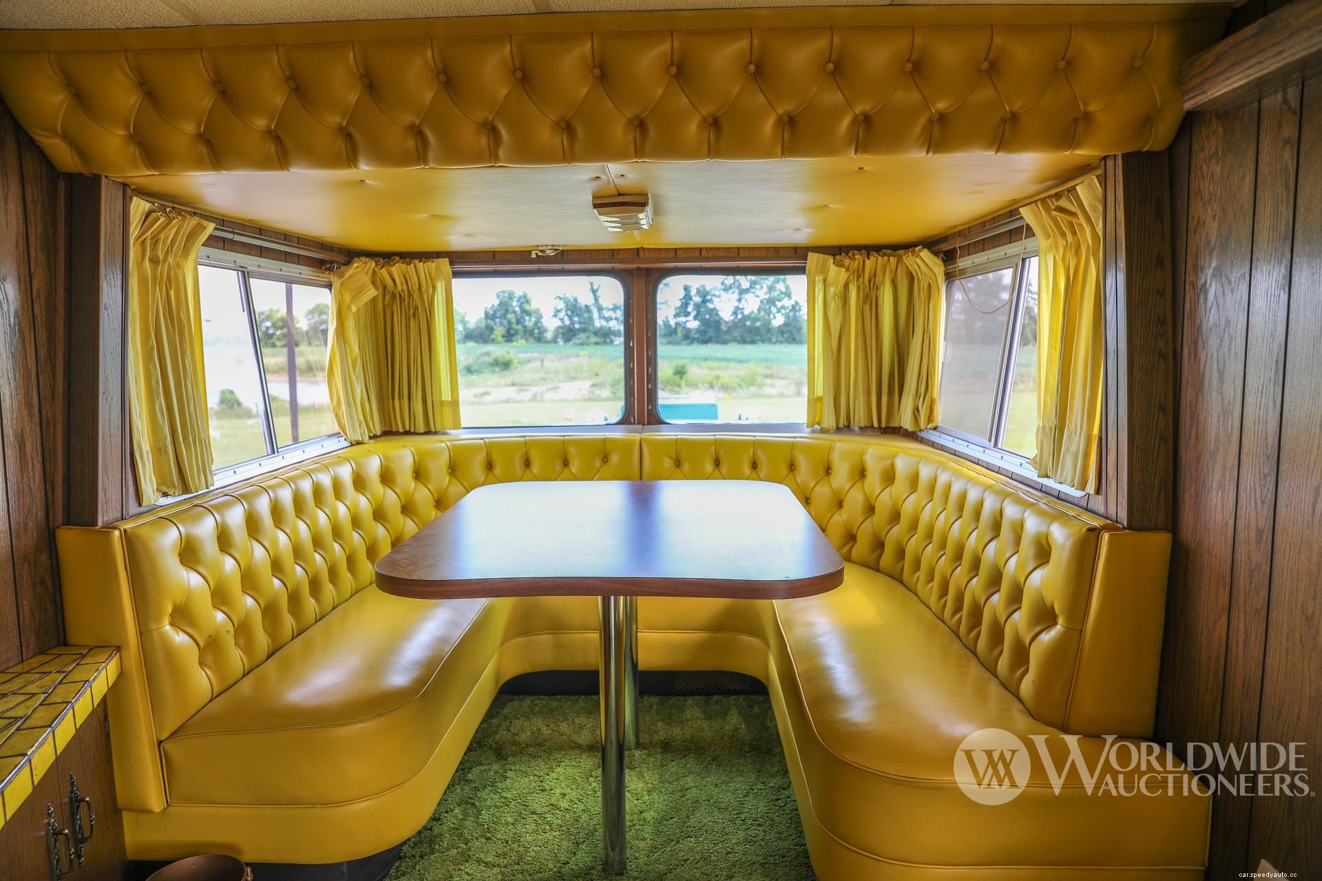 Motorhome Mania: Nothing Tops the 1974 Camelot Cruiser