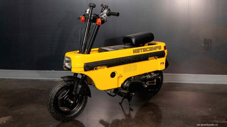 This Classic JDM Honda Came With a Scooter