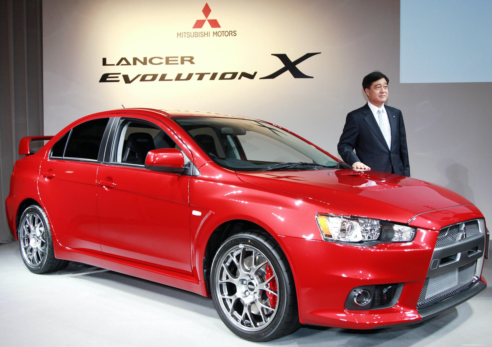 Daily Driving a Mitsubishi Lancer Evolution Sounds Like a Terrible Idea