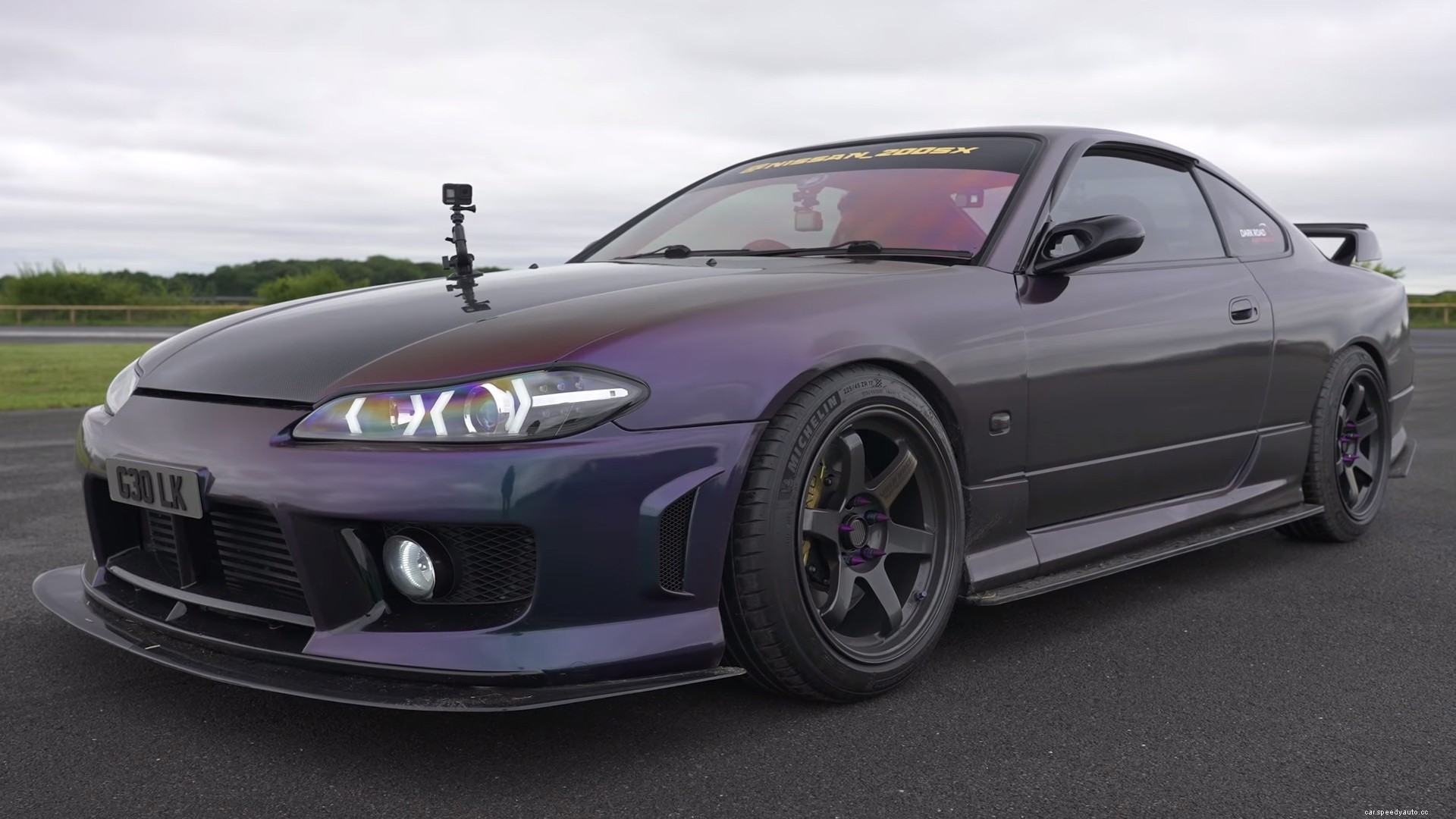 Drag Race: BMW M3 vs 600 HP Nissan Silvia S15