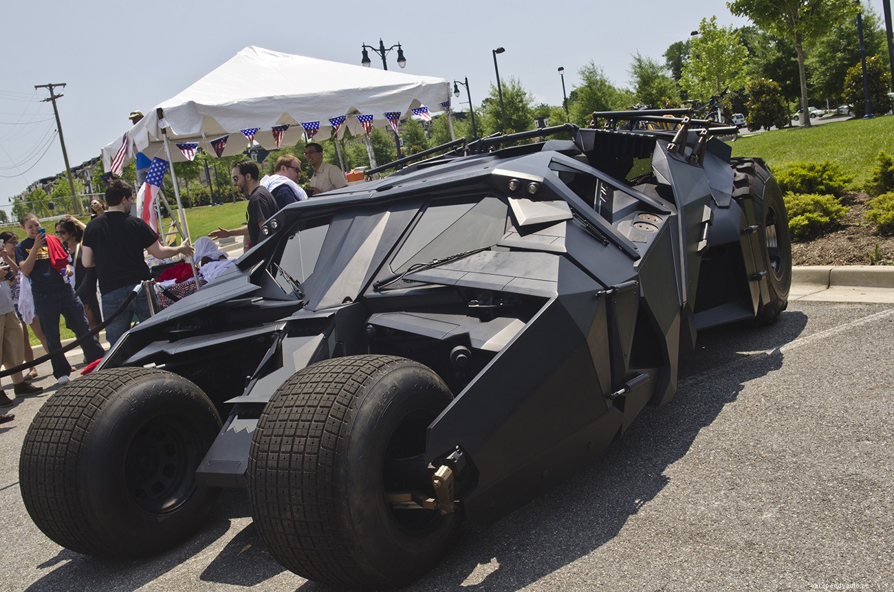 New Lego Batman Tumbler Set Coming Soon