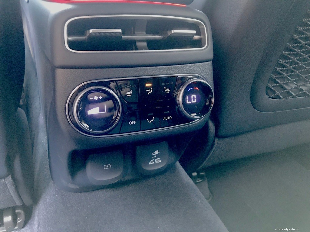 The 2022 Genesis GV70 Has All of the Tech-Savvy Features You Need in Your Life