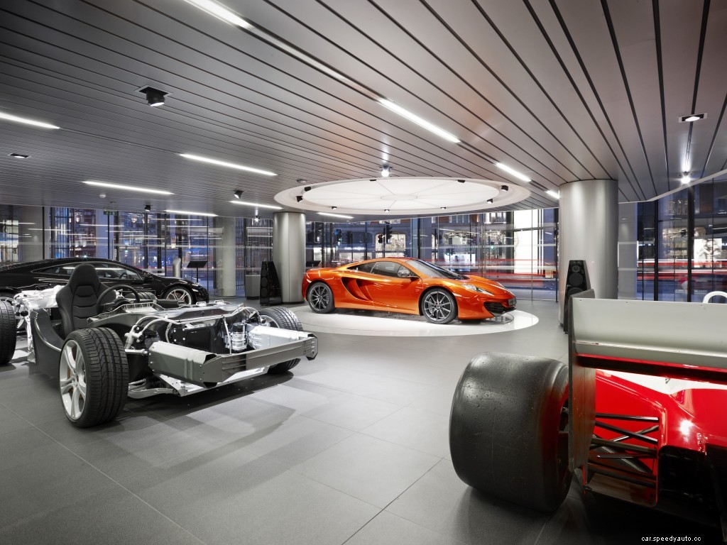 The McLaren MP4-12C is Missing the Most Basic Tech Features Even the Toyota Prius Has