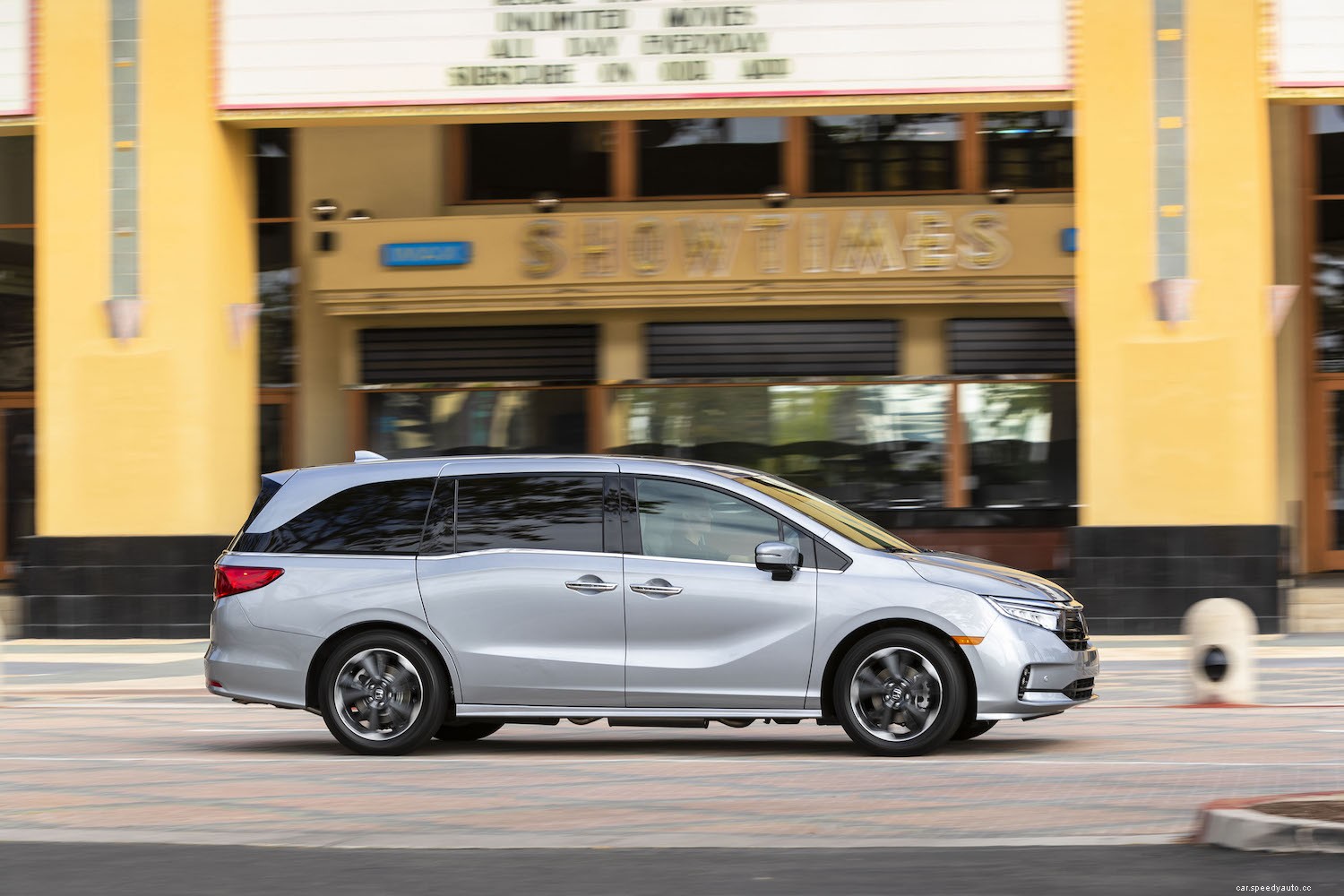 2021 Honda Odyssey Review, Pricing, and Specs