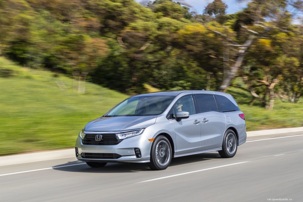 2021 Honda Odyssey Review, Pricing, and Specs