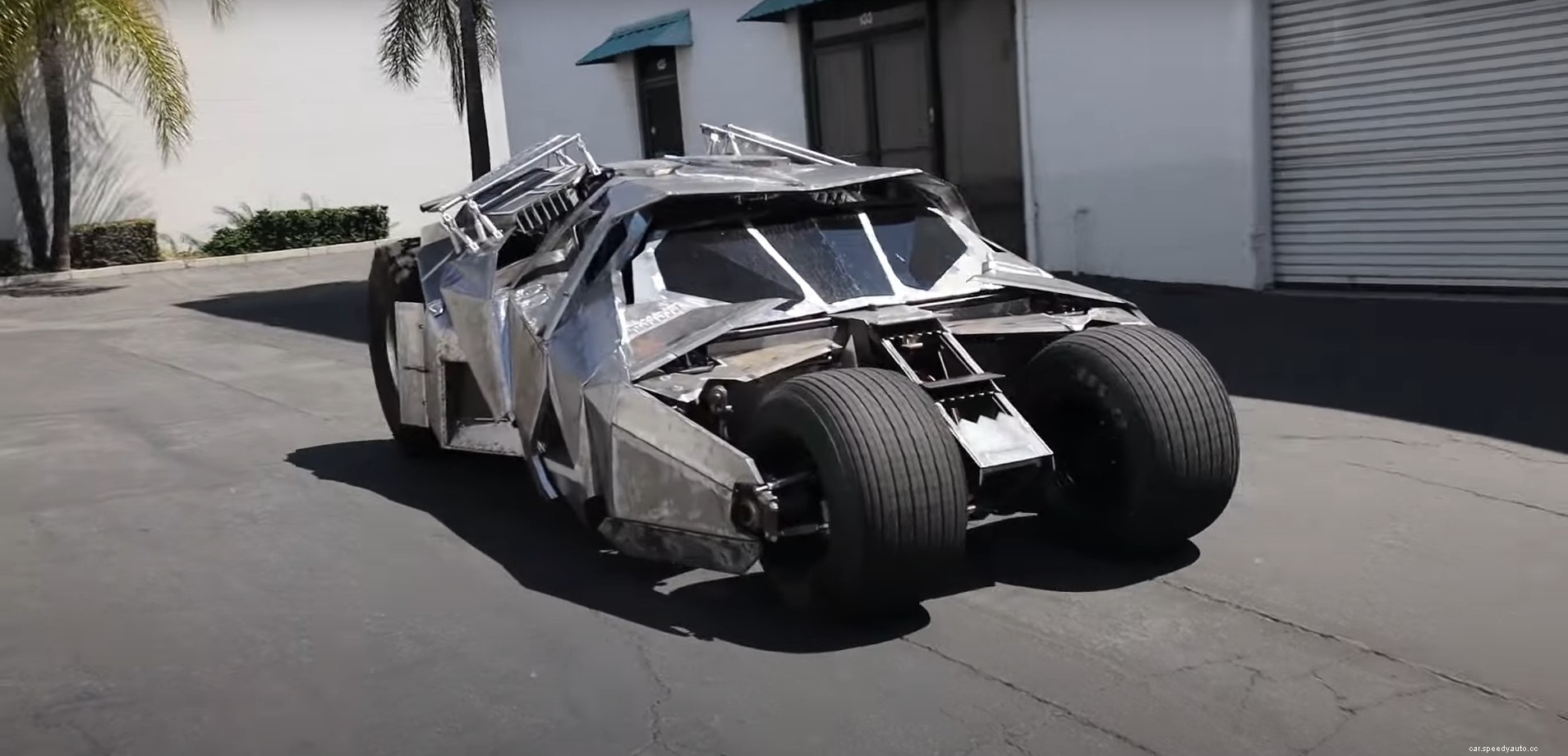YouTuber Drives Street-Legal Batmobile Tumbler From The Dark Knight