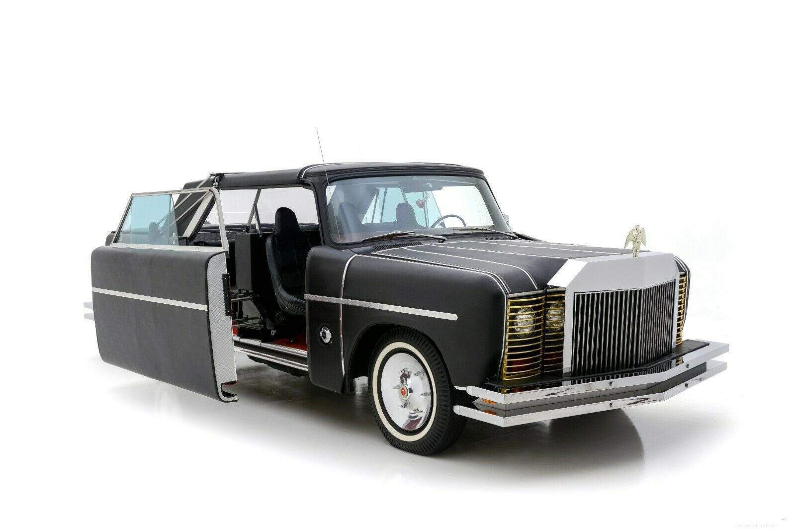 The Original Luxury Overlander Is the Incredibly Rare Mohs Safarikar and Was Just Found on eBay