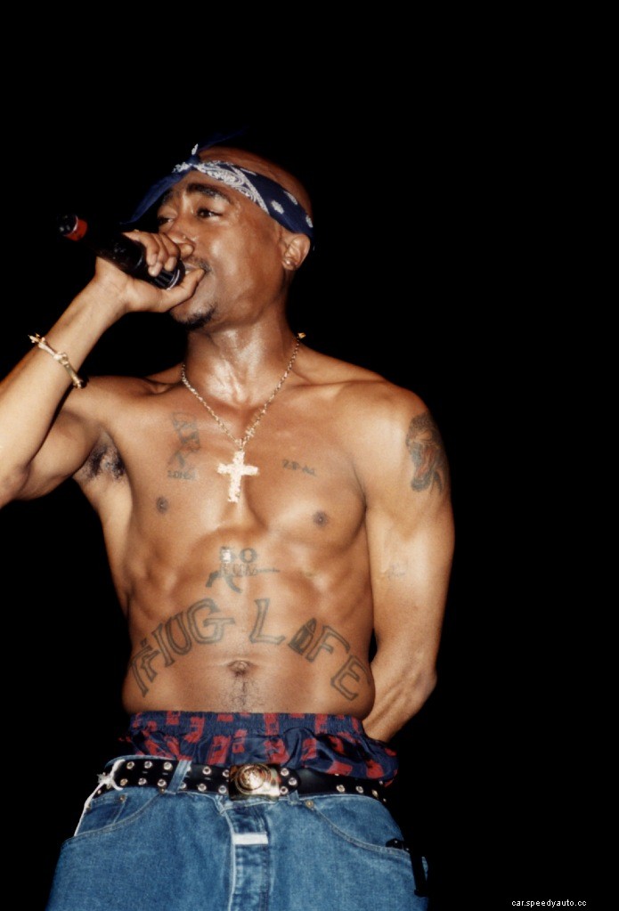 Why Is No One Buying Tupac’s BMW 750iL?