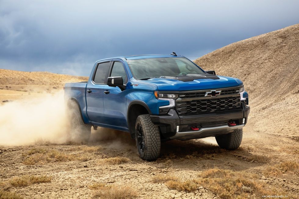2023 Chevrolet Silverado and 2023 GMC Sierra Will Be The First Heavy-Duty Pickup Trucks to Break 500 Horsepower