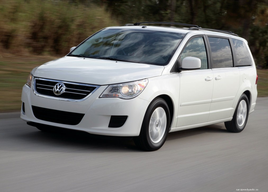 Here Are 5 Discontinued Minivans You Forgot About
