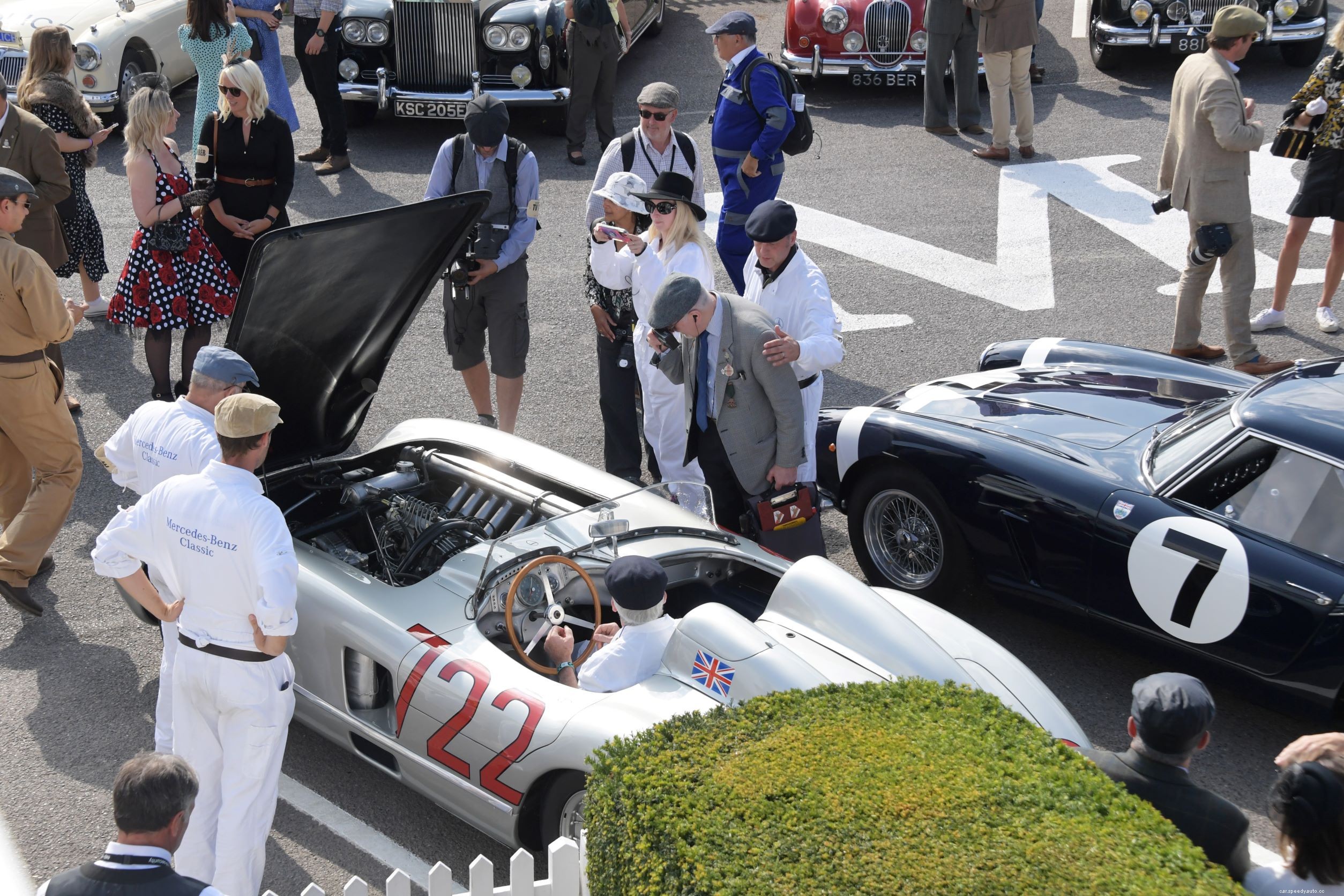 Goodwood Revival 2021 Brought Classic Car Icons Into Living Color