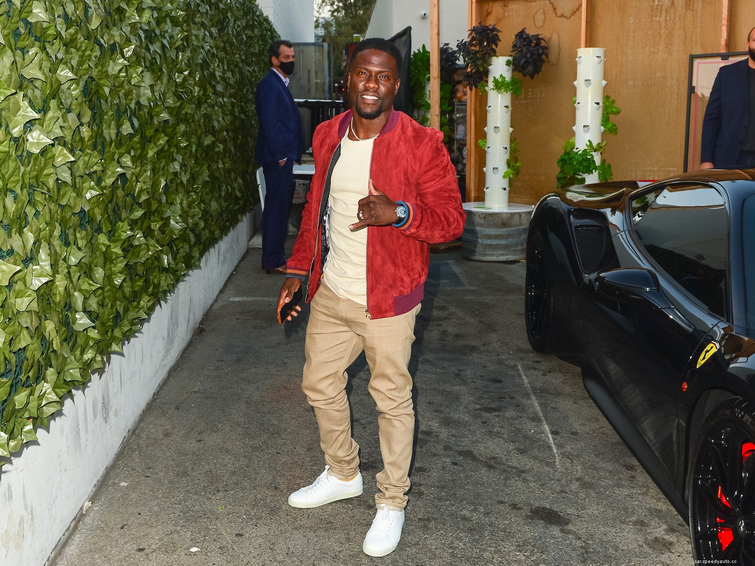 Jerry Seinfeld: Kevin Hart And This 1959 Porsche 718 Have 3 Things In Common