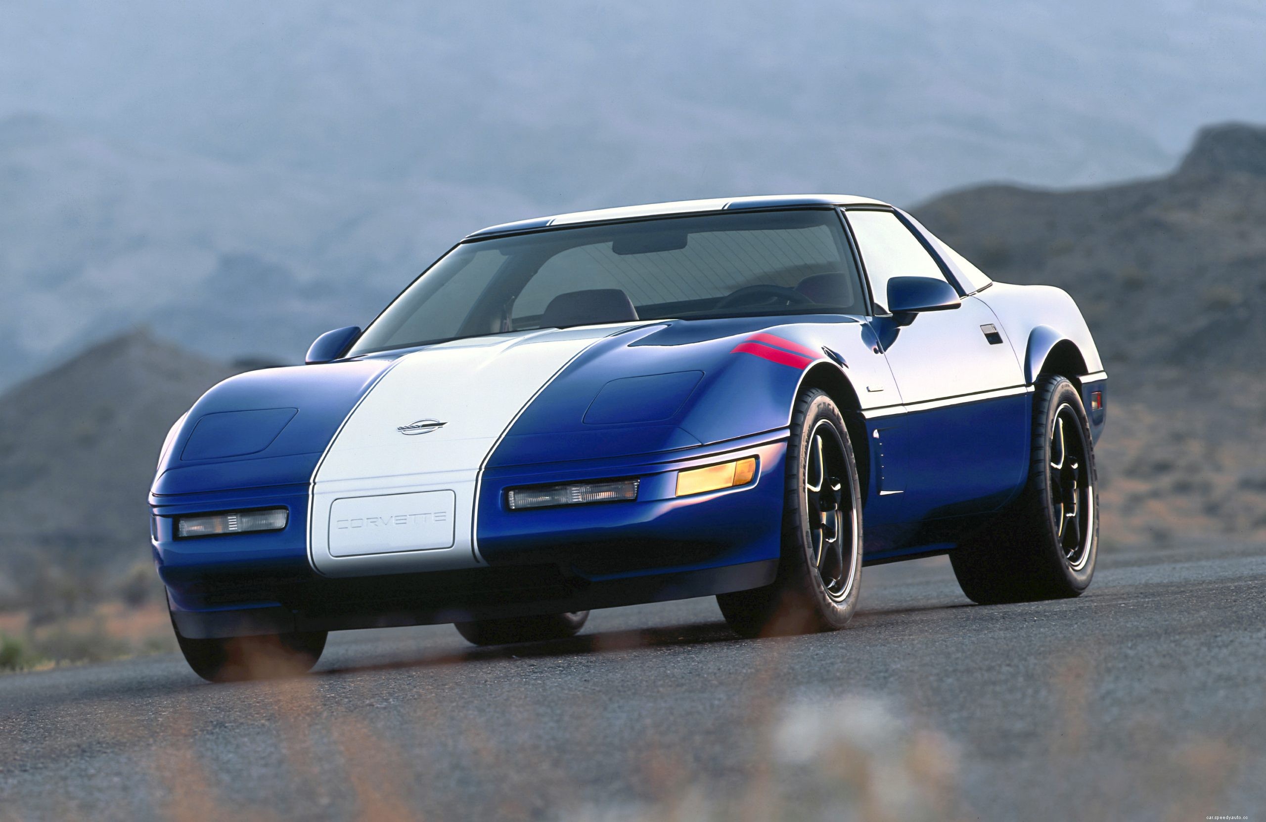 The Chevy Corvette C4 Is the Best Used Sports Car Bargain