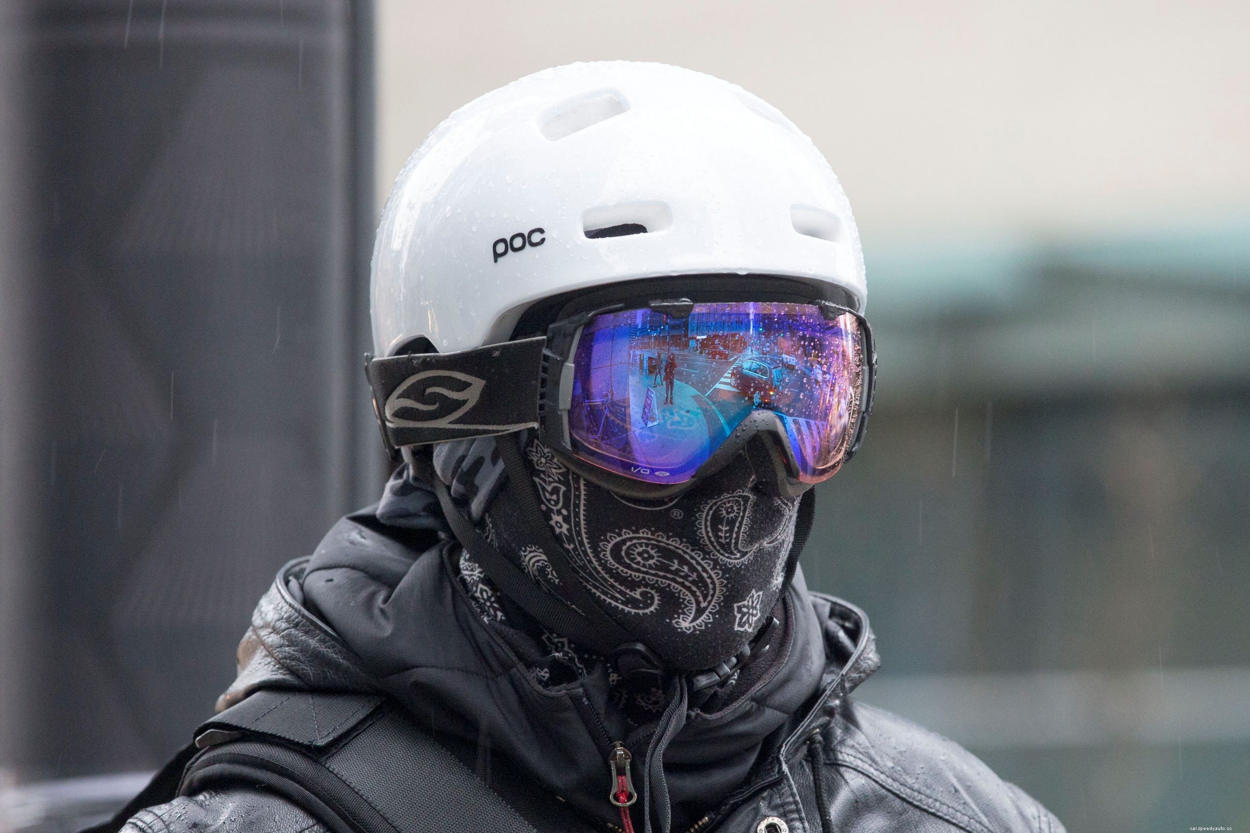 With the Right Cycling Gear, Cold Winter Weather Is Nothing to Fear