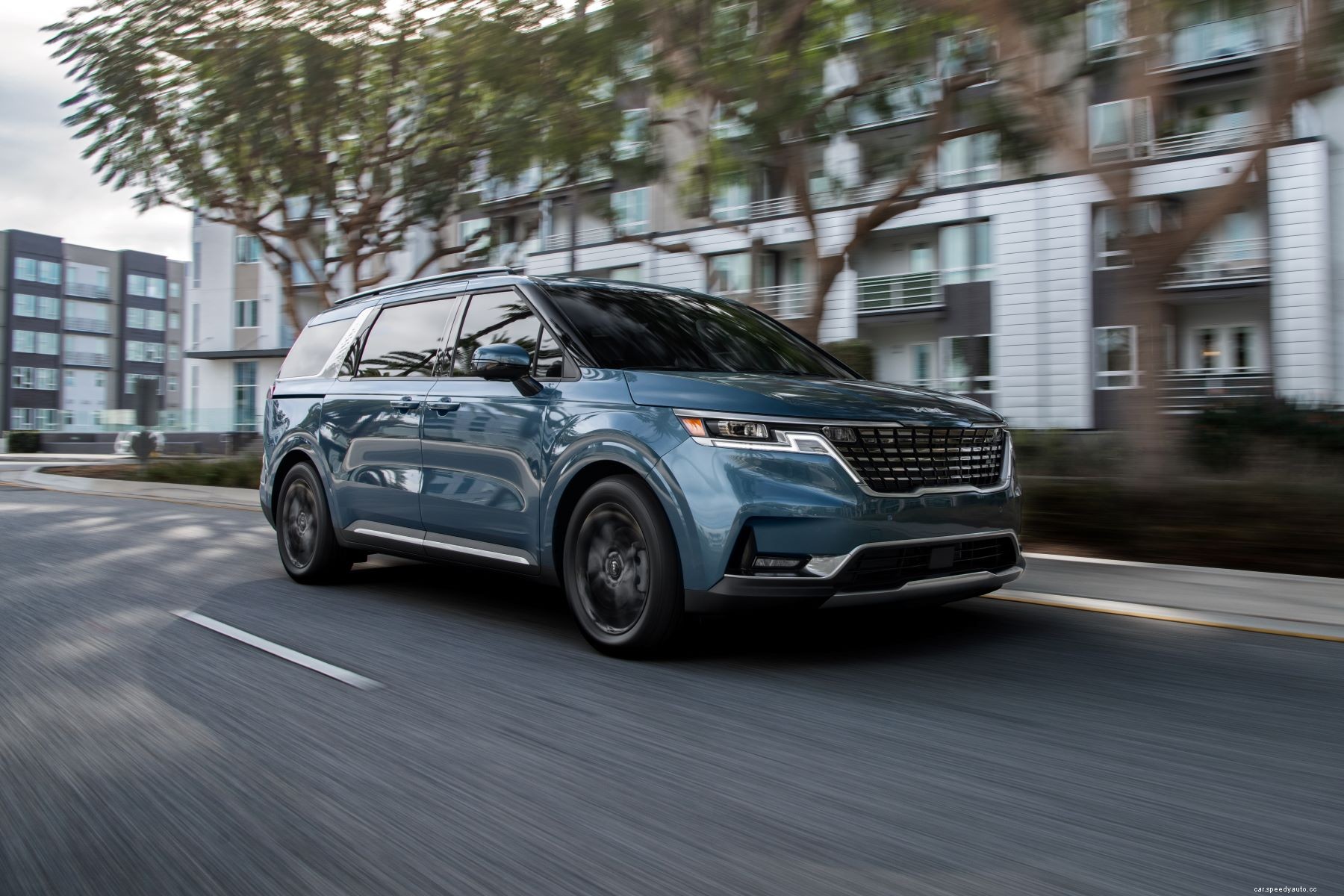 How Many Minivans Are Still on the Market?